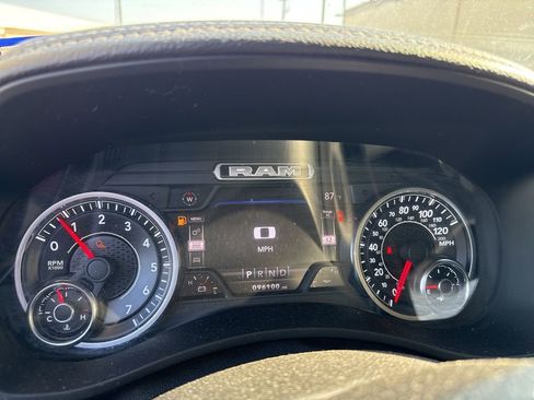 Used 2020 RAM 2500 Laramie image 19