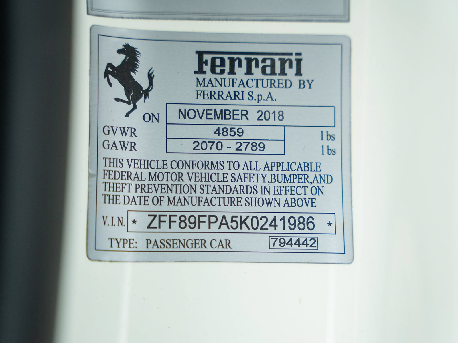 Used 2019 Ferrari Portofino RWD image 70