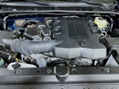 Used 2021 Toyota 4Runner SR5 Premium w/ Moonroof Package image 31