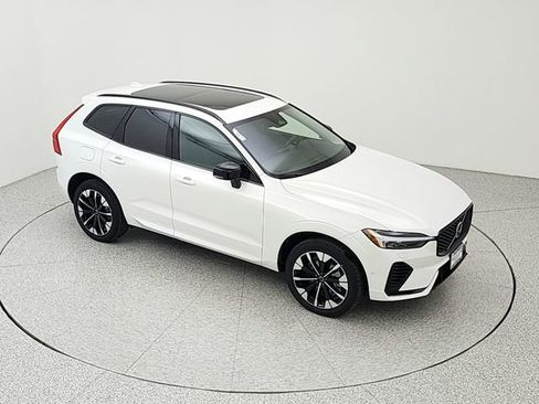 New 2026 Volvo XC60 T8 Plus w/ Climate Package AWD/4WD image 15