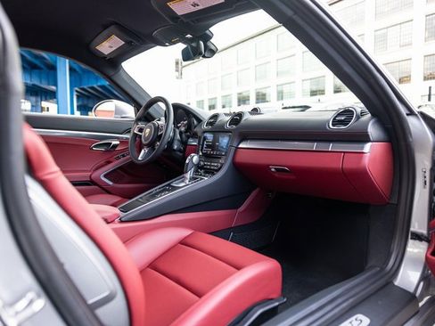 Used 2024 Porsche 718 Cayman GT4 image 46