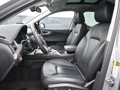 Used 2019 Audi Q7 2.0T Premium Plus w/ Premium Plus Package AWD/4WD image 10