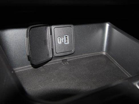 New 2025 Ford Bronco Base image 14