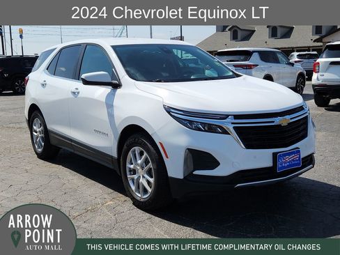 Used 2024 Chevrolet Equinox LT image 1