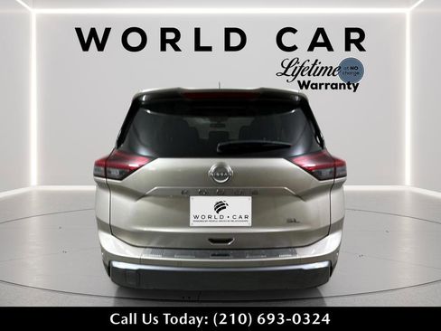 Used 2024 Nissan Rogue SL w/ SL Premium Package FWD image 13