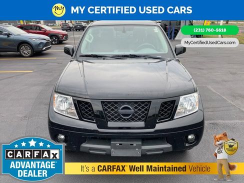 Used 2021 Nissan Frontier SV w/ Midnight Edition Floor Mats AWD/4WD image 2