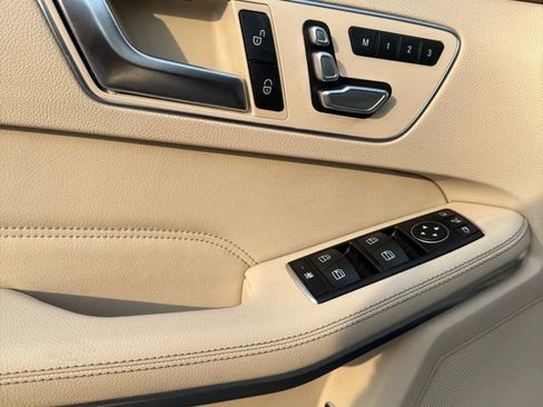 Used 2016 Mercedes-Benz E 350 4MATIC Sedan image 13