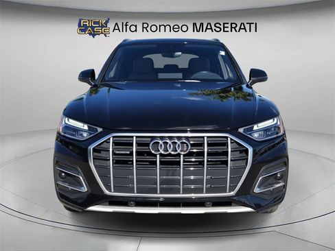 Used 2023 Audi Q5 2.0T Premium w/ Convenience Package image 4
