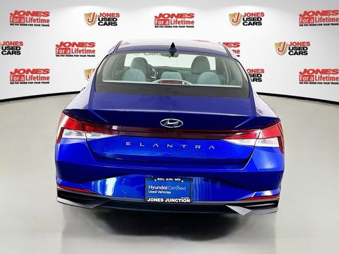 Certified 2021 Hyundai Elantra SEL w/ Convenience Package FWD image 15