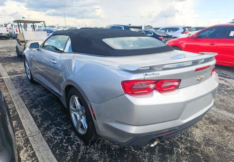 Used 2019 Chevrolet Camaro LT RWD image 5