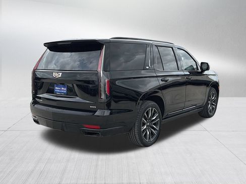 Used 2023 Cadillac Escalade Sport Platinum w/ Heavy-Duty Trailer Package AWD/4WD image 7