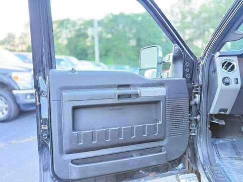 Used 2015 Ford F250 Lariat w/ Chrome Package AWD/4WD image 23