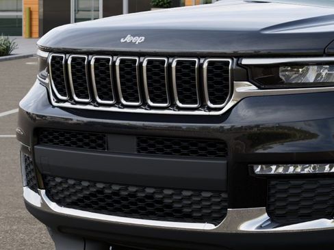 New 2025 Jeep Grand Cherokee L Limited AWD/4WD image 11