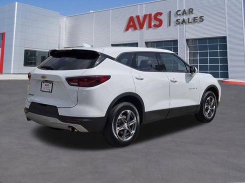 Used 2025 Chevrolet Blazer LT FWD image 6