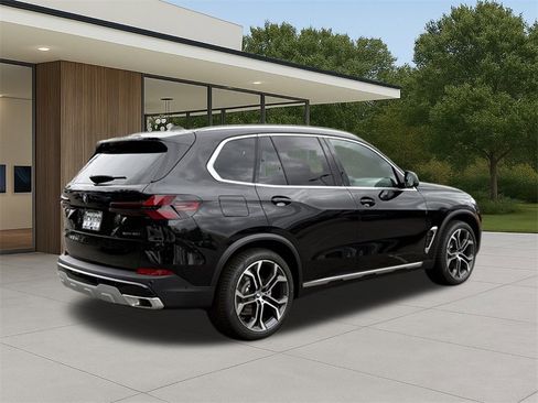 New 2026 BMW X5 xDrive40i w/ Premium Package image 8