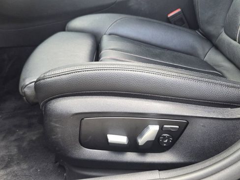 Used 2018 BMW 540i RWD image 31