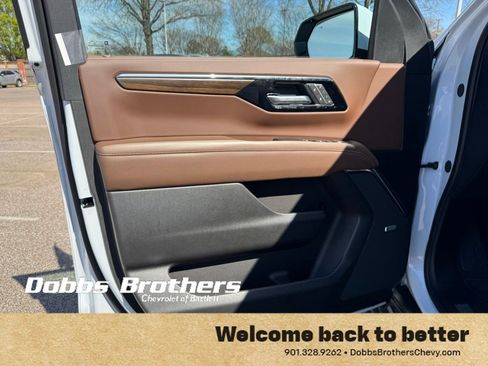 New 2026 Chevrolet Suburban High Country image 14