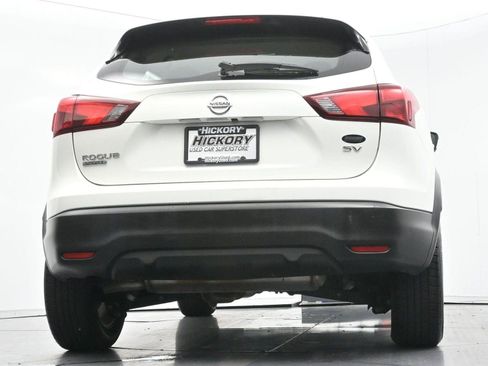 Used 2017 Nissan Rogue Sport SV FWD image 48