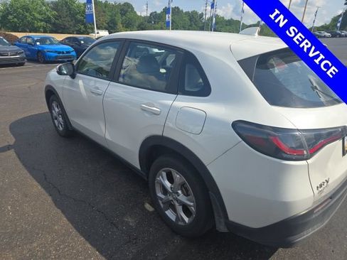 Used 2024 Honda HR-V LX image 3