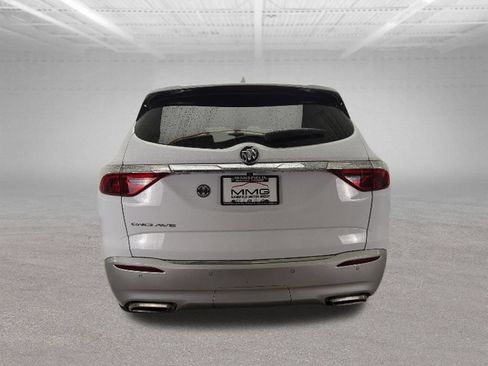 Used 2023 Buick Enclave Essence FWD image 5