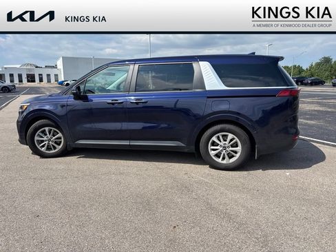 Used 2024 Kia Carnival LX FWD image 12