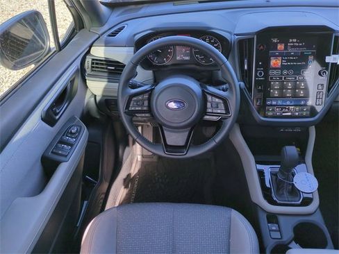 Used 2025 Subaru Forester Premium image 18