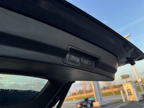 Certified 2022 Ford Explorer XLT w/ Equipment Group 202A image 41