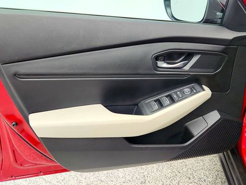 Used 2025 Honda Accord SE image 11