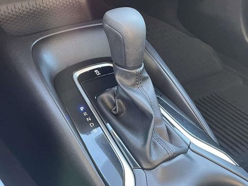 Used 2025 Toyota Corolla LE w/ Convenience Package image 19