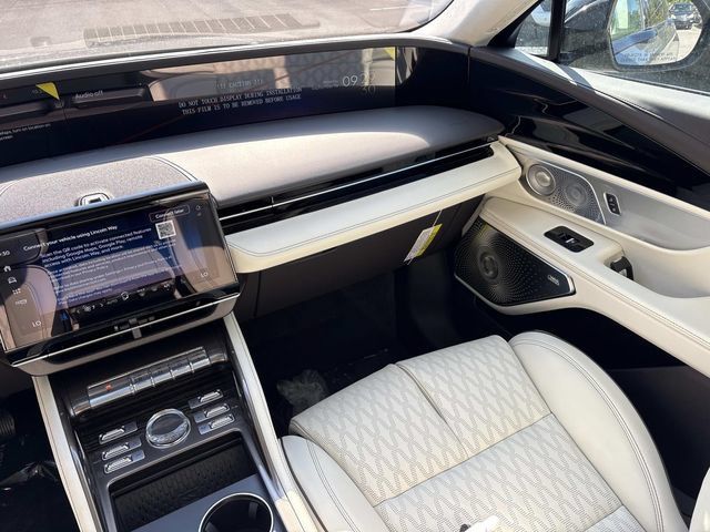 New 2026 Lincoln Nautilus Black Label w/ Jet Appearance Package AWD/4WD image 13