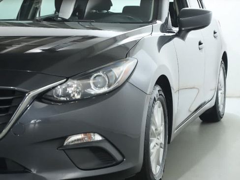 Used 2016 MAZDA MAZDA3 i Sport w/ Preferred Equipment Package FWD image 4
