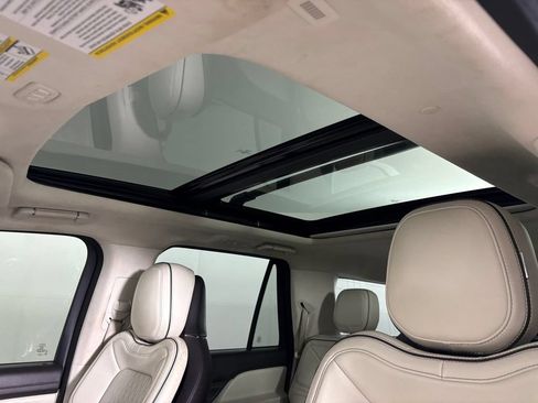 Used 2020 Lincoln Navigator L Black Label w/ Cargo Convenience Package AWD/4WD image 24