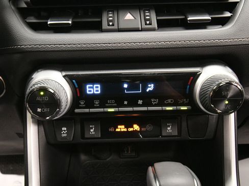 Used 2023 Toyota RAV4 XLE Premium AWD/4WD image 16