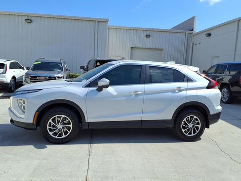 Used 2026 Mitsubishi Eclipse Cross ES AWD/4WD image 2