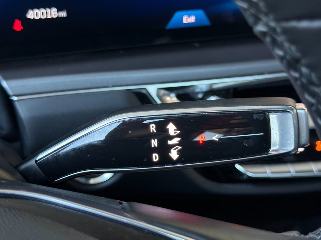 Used 2024 Cadillac Lyriq Tech AWD/4WD image 21