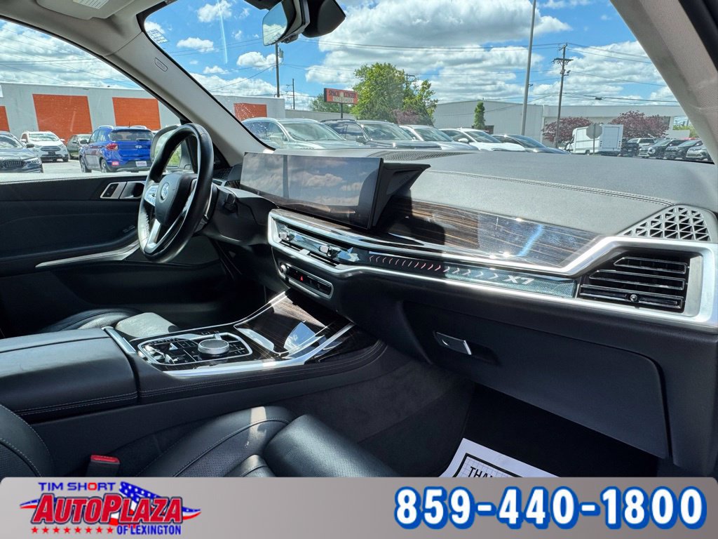 Used 2025 BMW X7 xDrive40i AWD/4WD image 62
