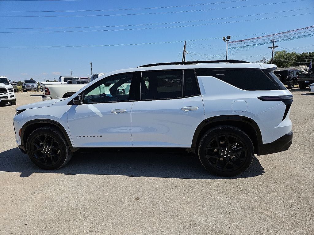 Used 2026 Chevrolet Traverse RS FWD image 3