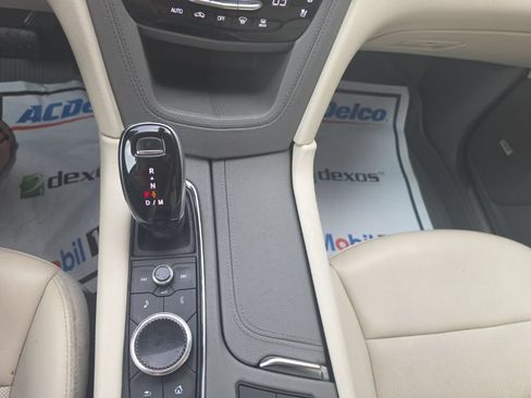 Used 2020 Cadillac XT5 Premium Luxury AWD/4WD image 21