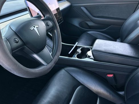 Used 2020 Tesla Model 3 image 10
