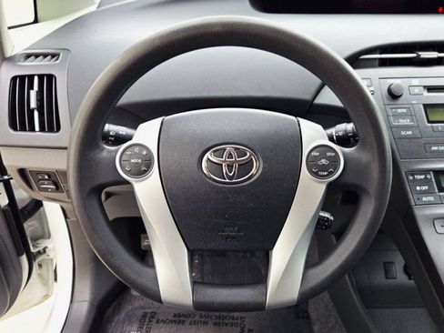 Used 2010 Toyota Prius Two FWD image 18