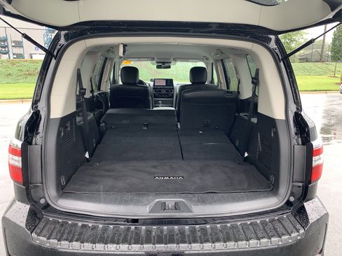 Used 2021 Nissan Armada SV AWD/4WD image 34