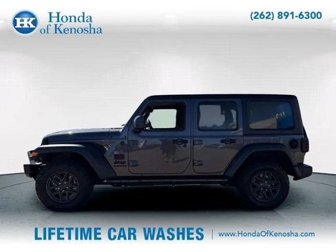 Used 2024 Jeep Wrangler Sport S image 4