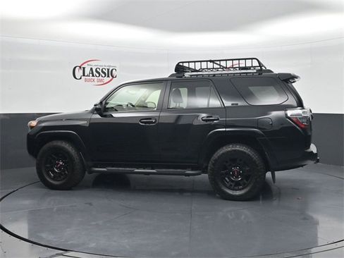 Used 2023 Toyota 4Runner SR5 Premium w/ Moonroof Package image 2