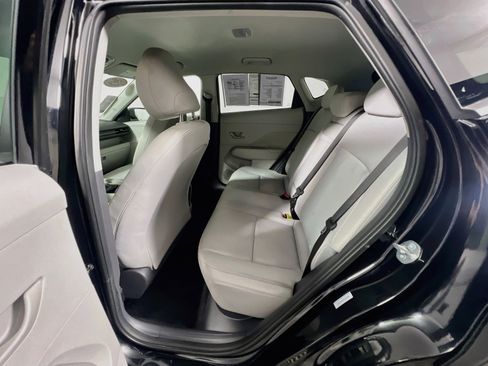 Used 2025 Hyundai Kona SEL FWD image 28