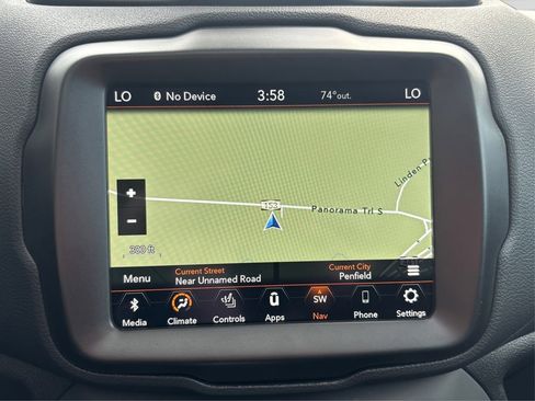 Used 2023 Jeep Renegade Latitude w/ Sun/Sound Group image 30