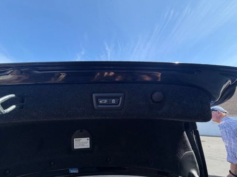 Used 2022 BMW 540i w/ M Sport Package RWD image 13