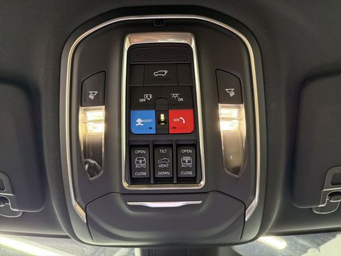 New 2026 Jeep Grand Cherokee Limited w/ Limited Altitude Package RWD image 25