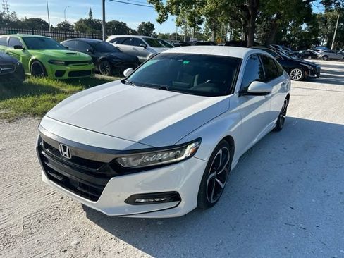 Used 2020 Honda Accord Sport image 2