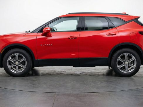 Used 2025 Chevrolet Blazer LT FWD image 5