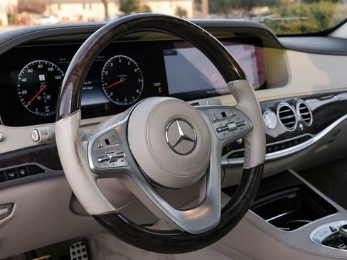 Used 2019 Mercedes-Benz S 560 4MATIC Sedan image 14